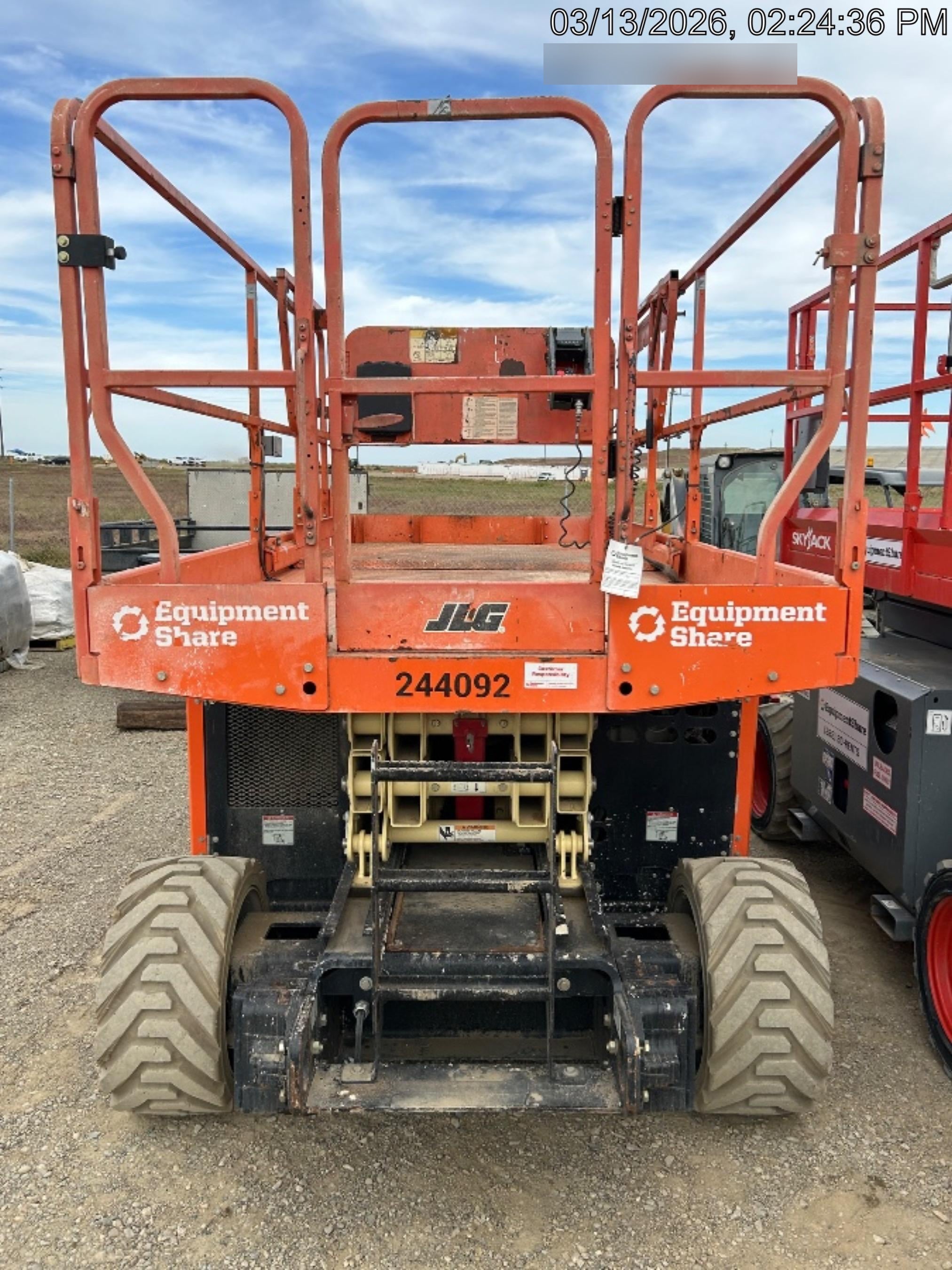 2022 JLG RT2669