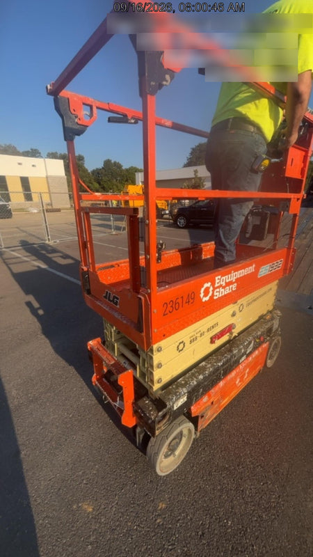 2022 JLG ES1932