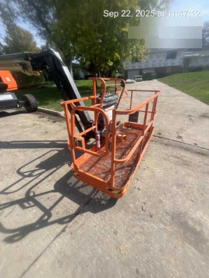 2024 JLG 660SJ