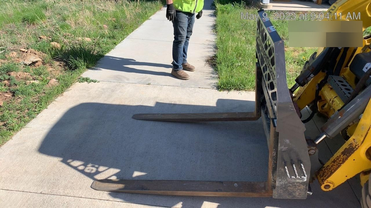 2022 PALADIN 48" Pallet Forks - Paladin