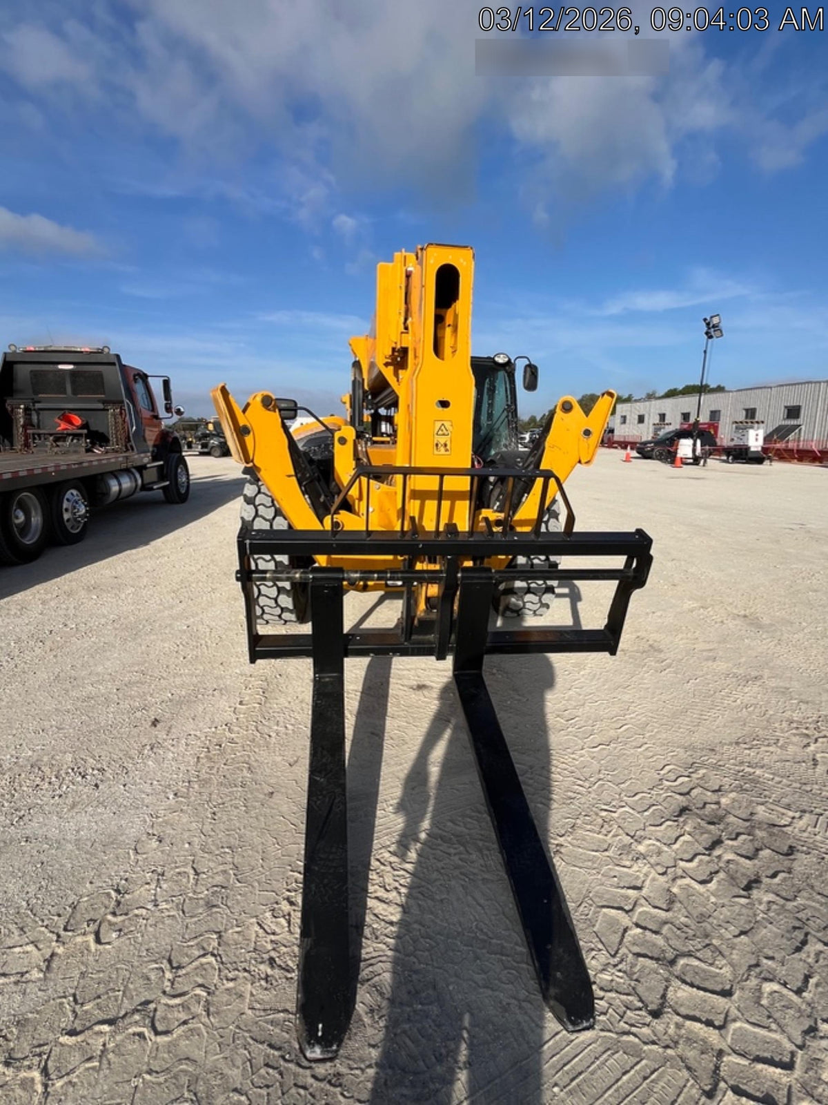 2025 JCB 512-56
