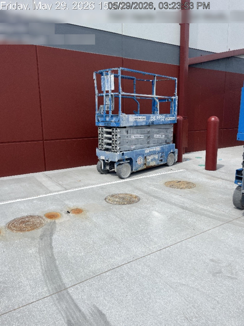 2018 Genie GS-3232 Genie GS3232 Lift w/Folding Rails and Swing Gate