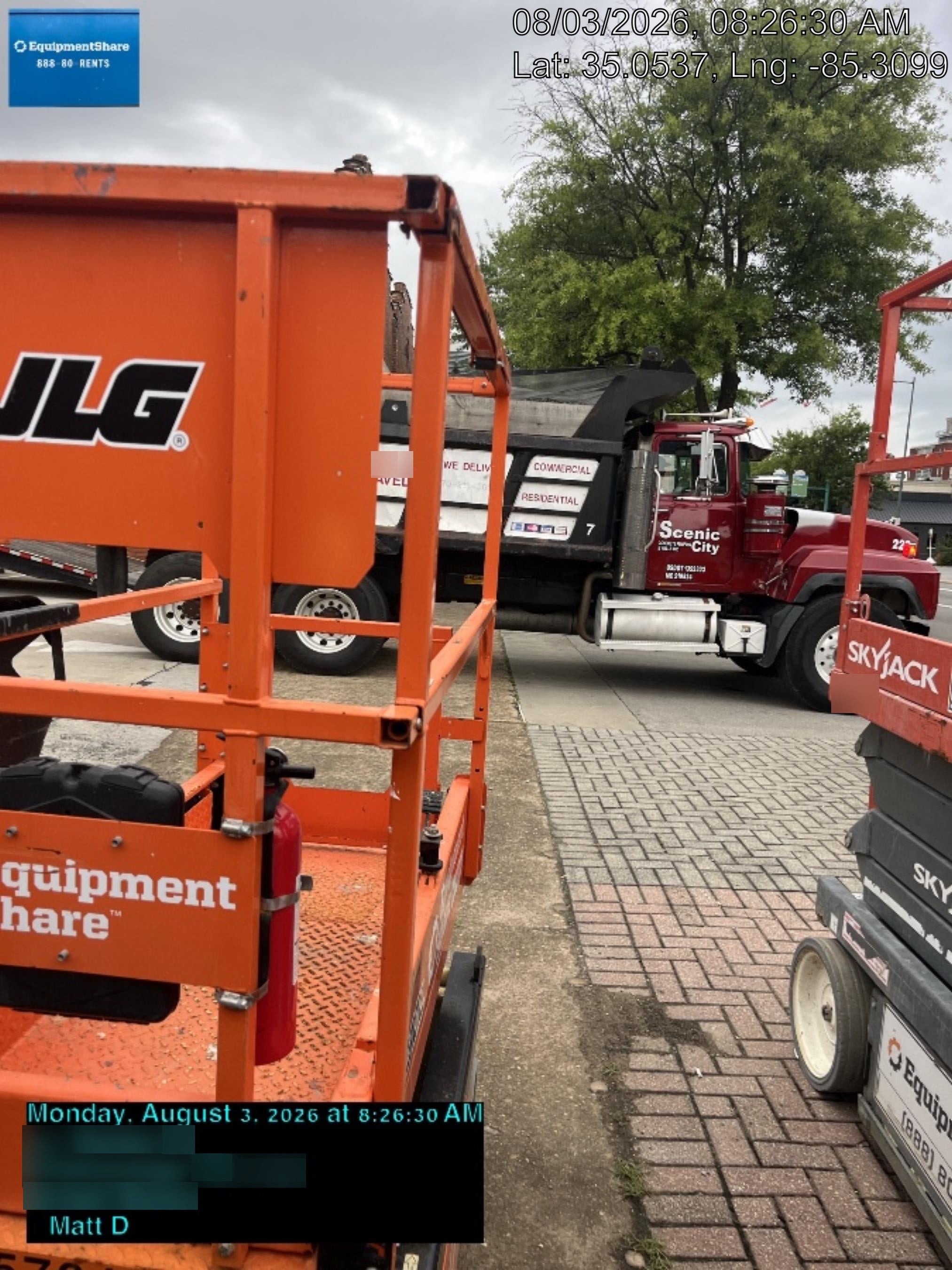 2022 JLG ES1330L