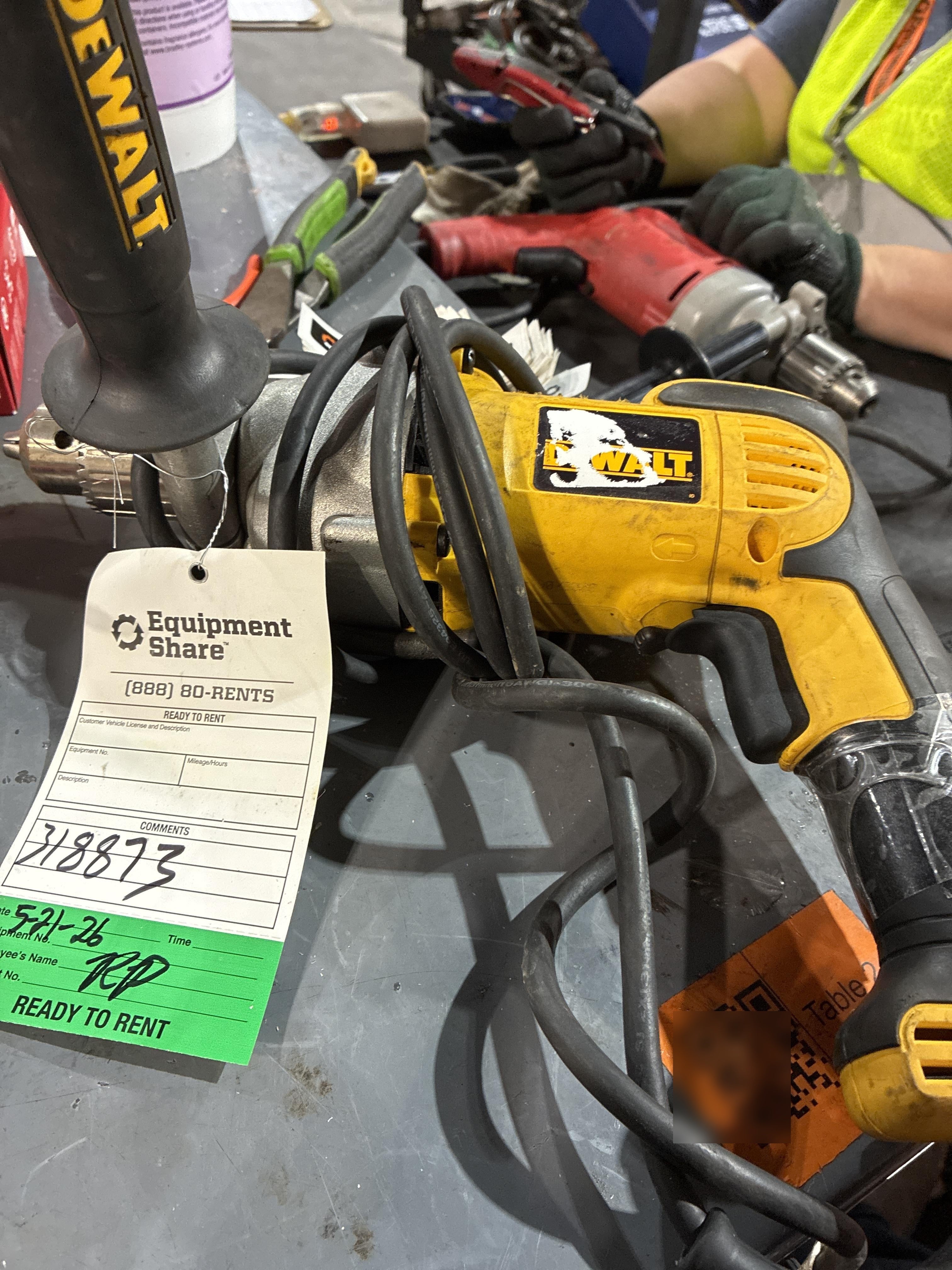 2023 DEWALT DWD220