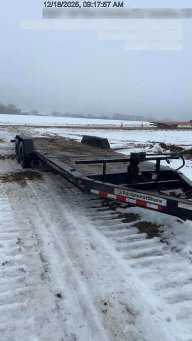 2022 LOADTRAIL Tilt-Deck Rental Trailer