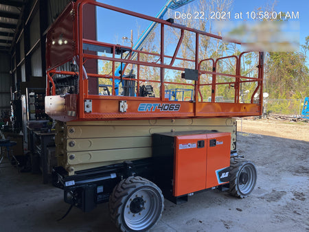 2021 JLG ERT4069