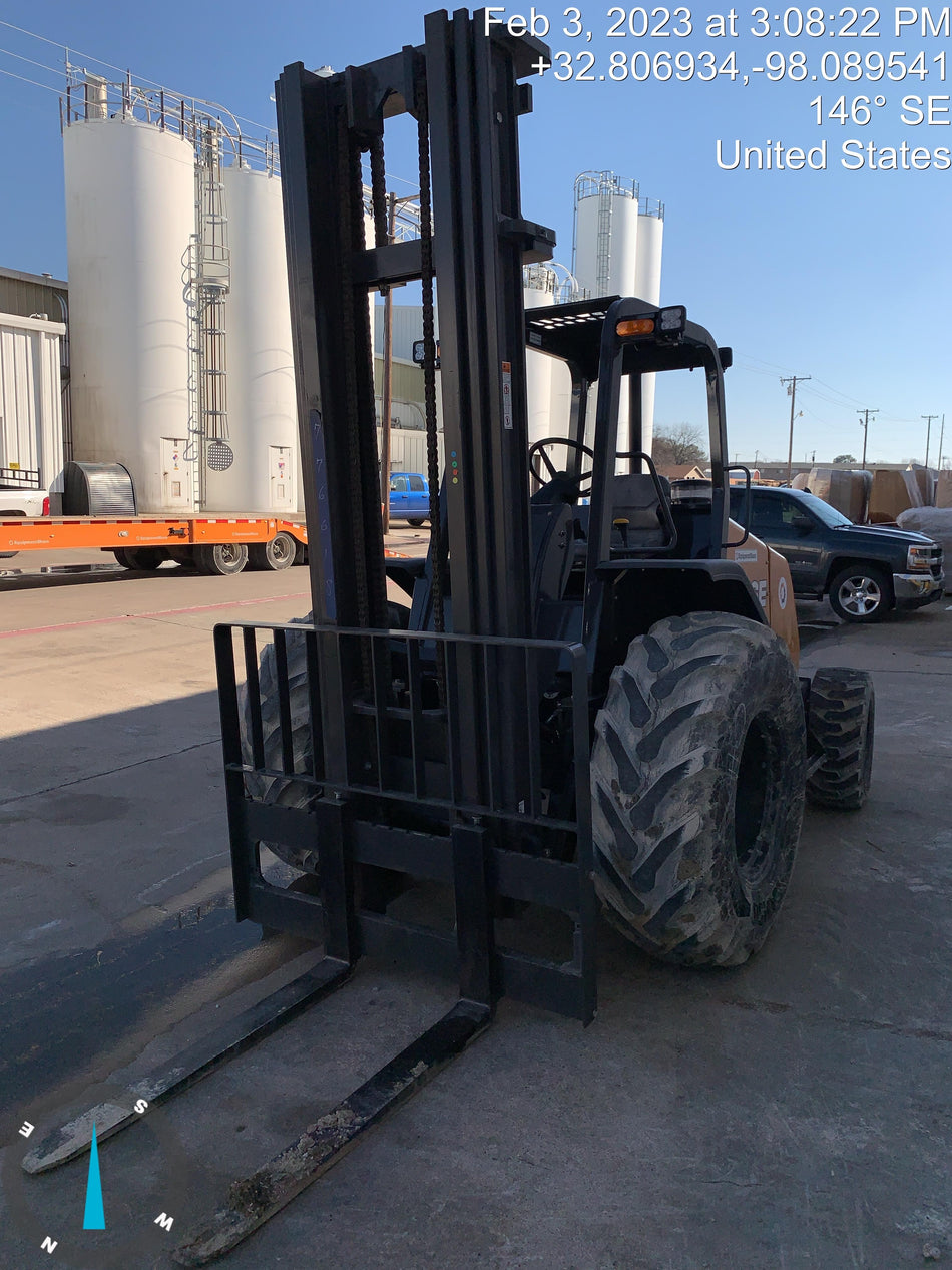 2023 CASE 588H