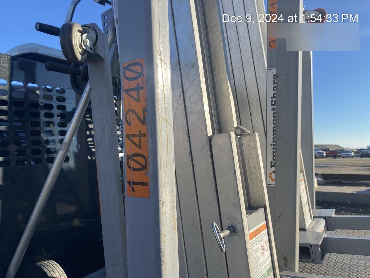2020 GENIE SLC-24