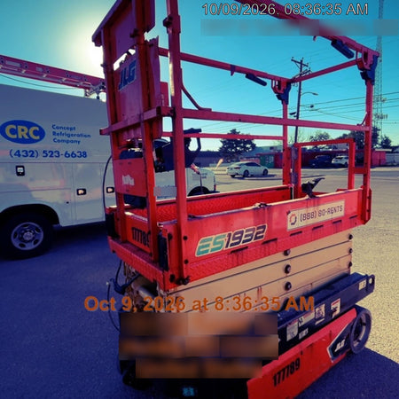 2021 JLG ES1932