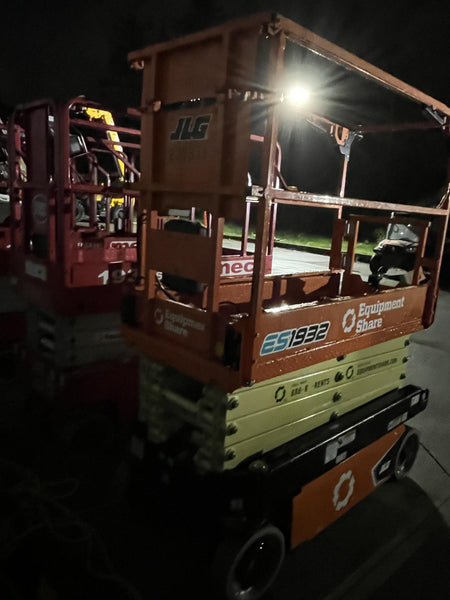 2022 JLG ES1932