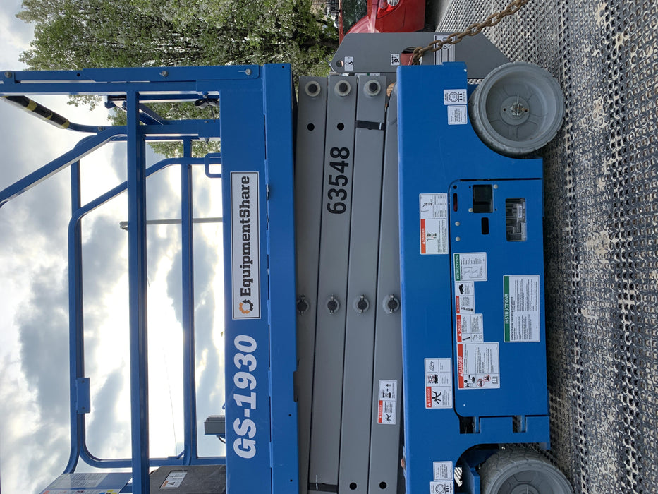 2020 Genie GS-1930 Solid Non Marking Tires, Beacon, Folding rails with half height swing gate