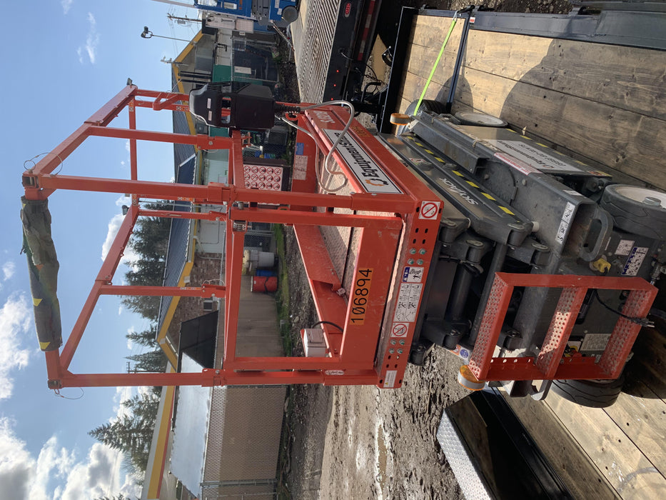 2020 Skyjack SJIII-3219 Solid NM Tires, Half height spring hinged entry gate, Dual Beacons, 800W Inverter