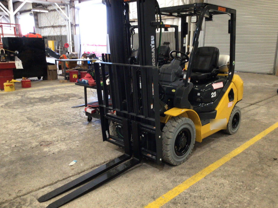 2020 KOMATSU FG25T-16