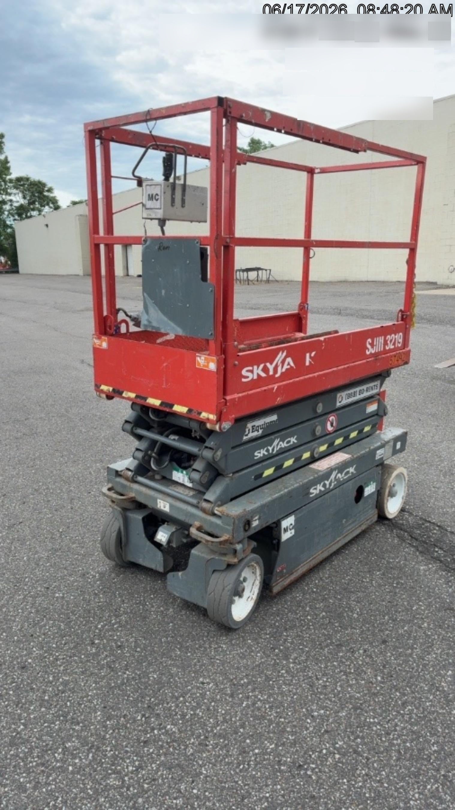 2017 Skyjack SJIII-3219 Standard Rental Specs