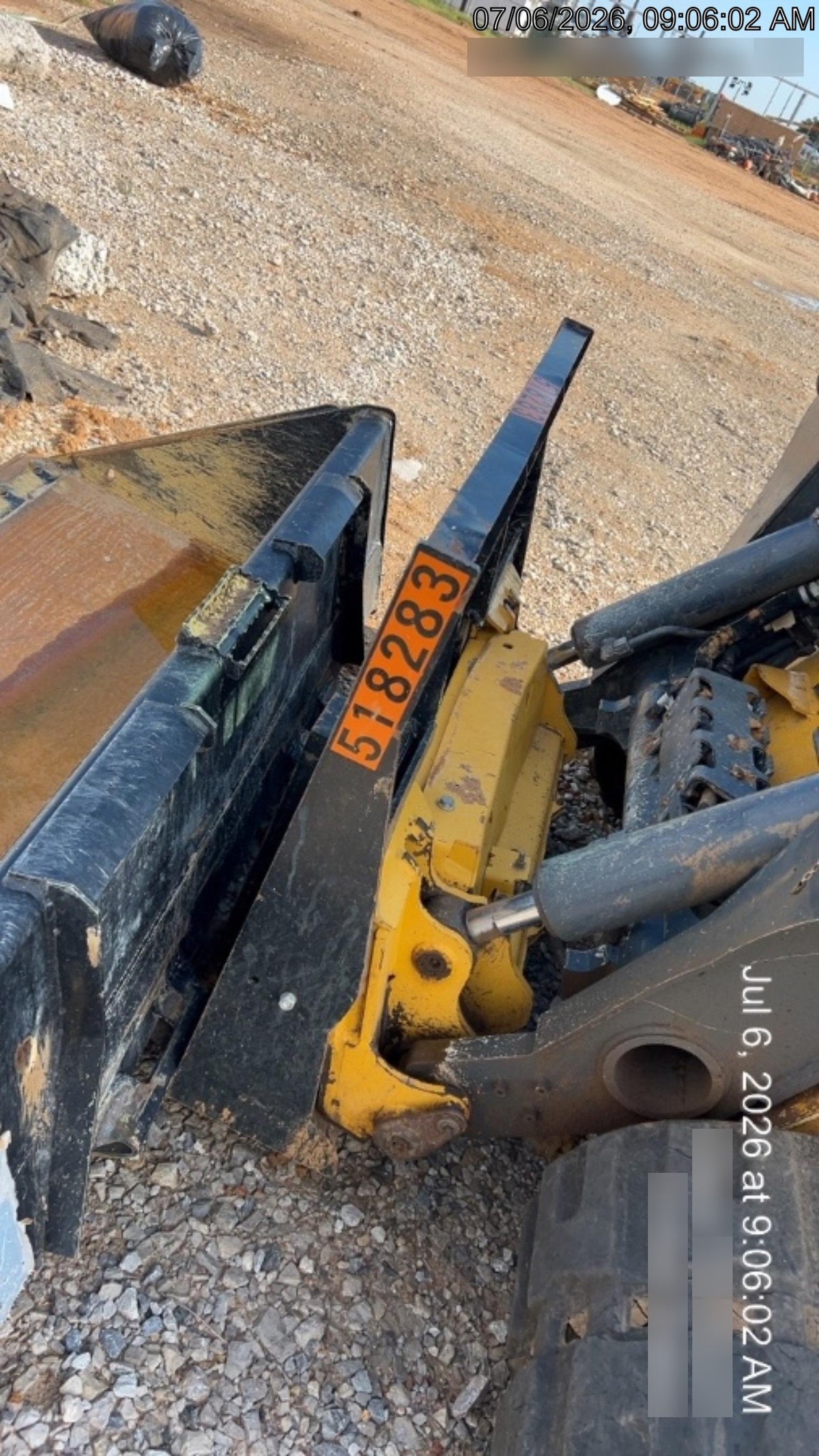 2025 ARROW MATERIAL HANDLING F5100CB