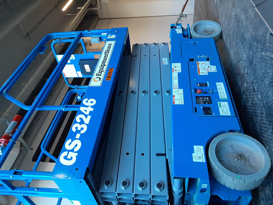 2020 Genie GS-3246 Standard, Folding full height swing gate