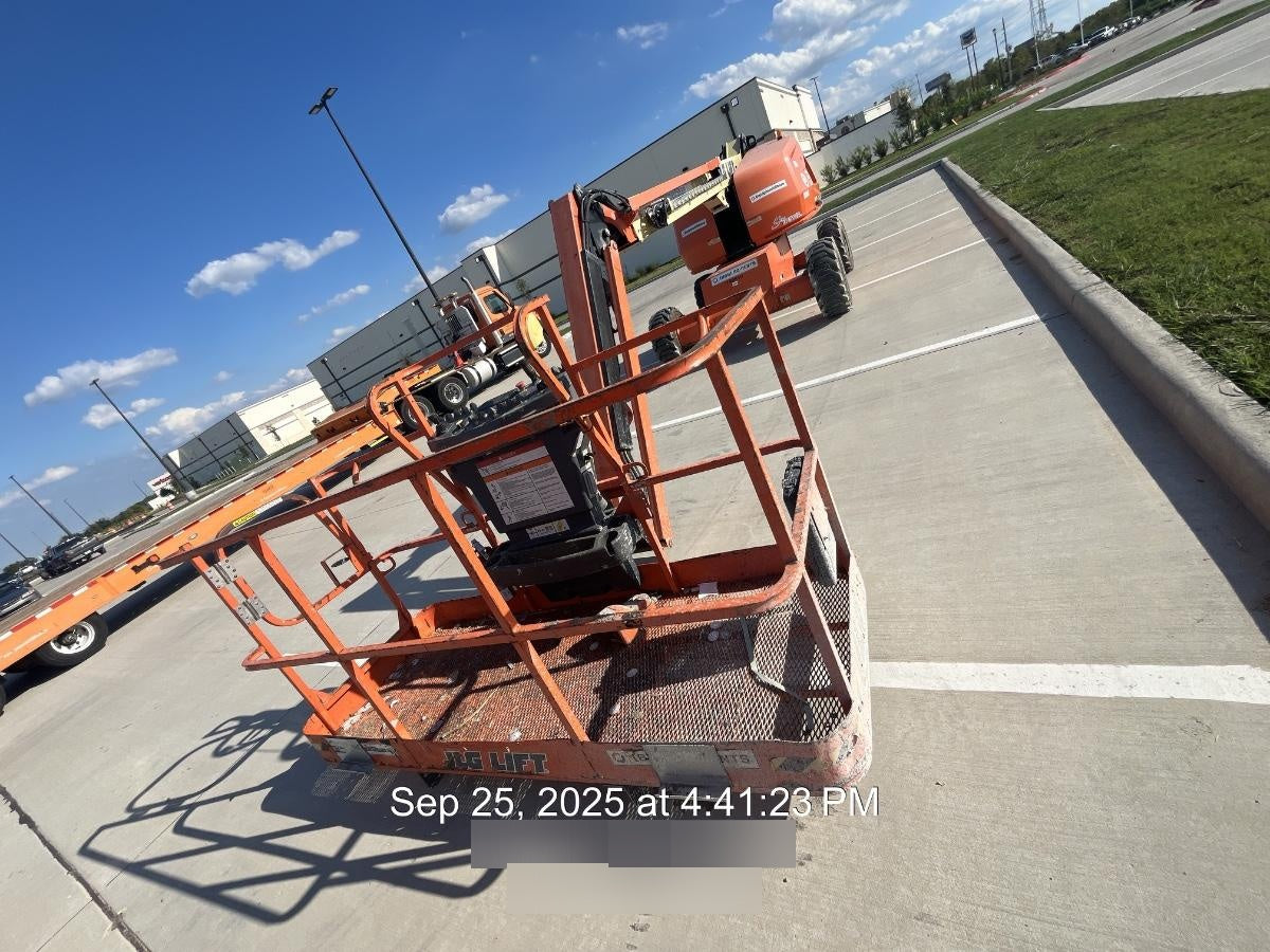 2021 JLG 460SJ