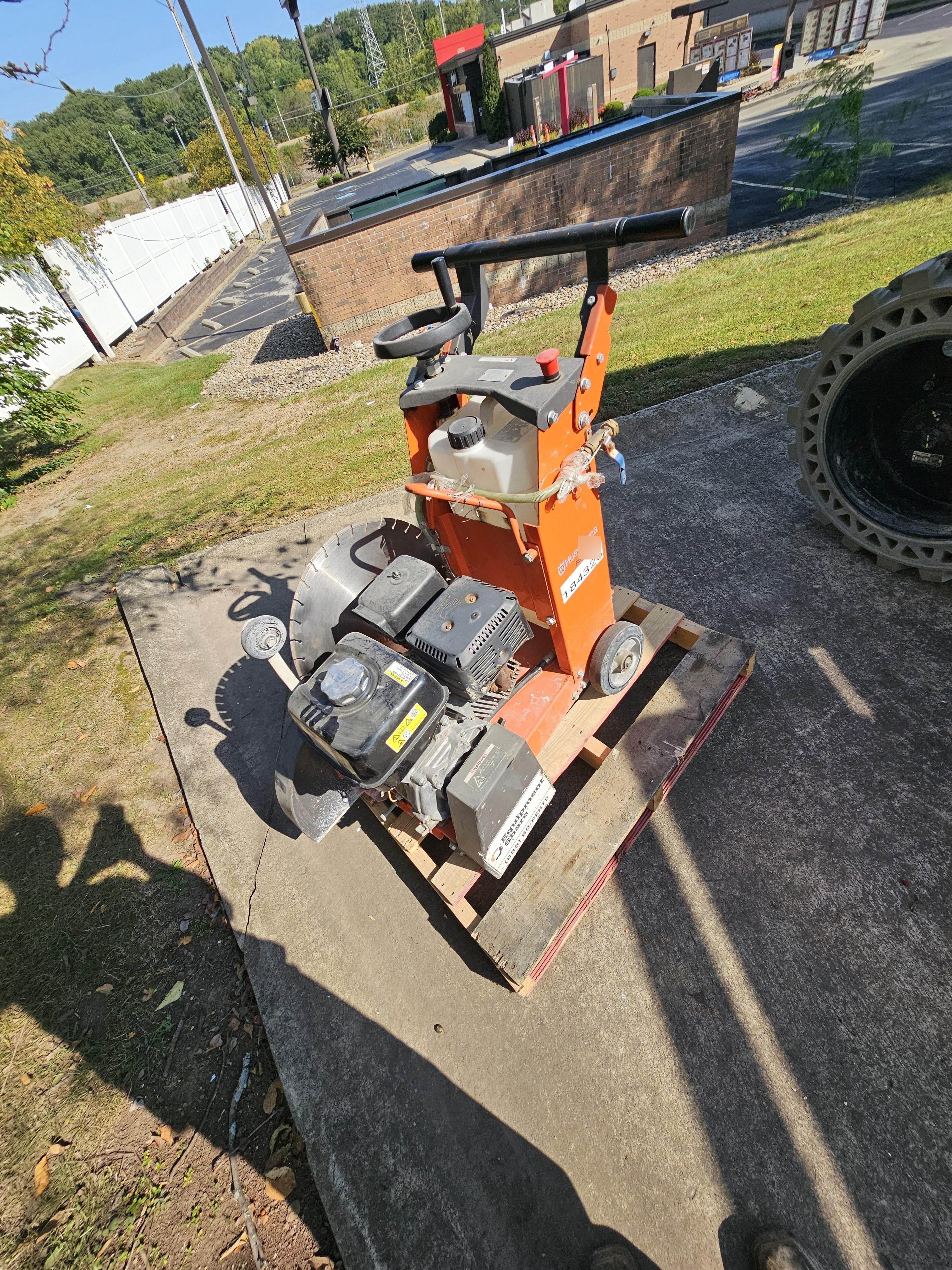 2021 HUSQVARNA FS400