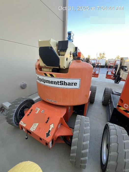 2019 JLG E450AJ