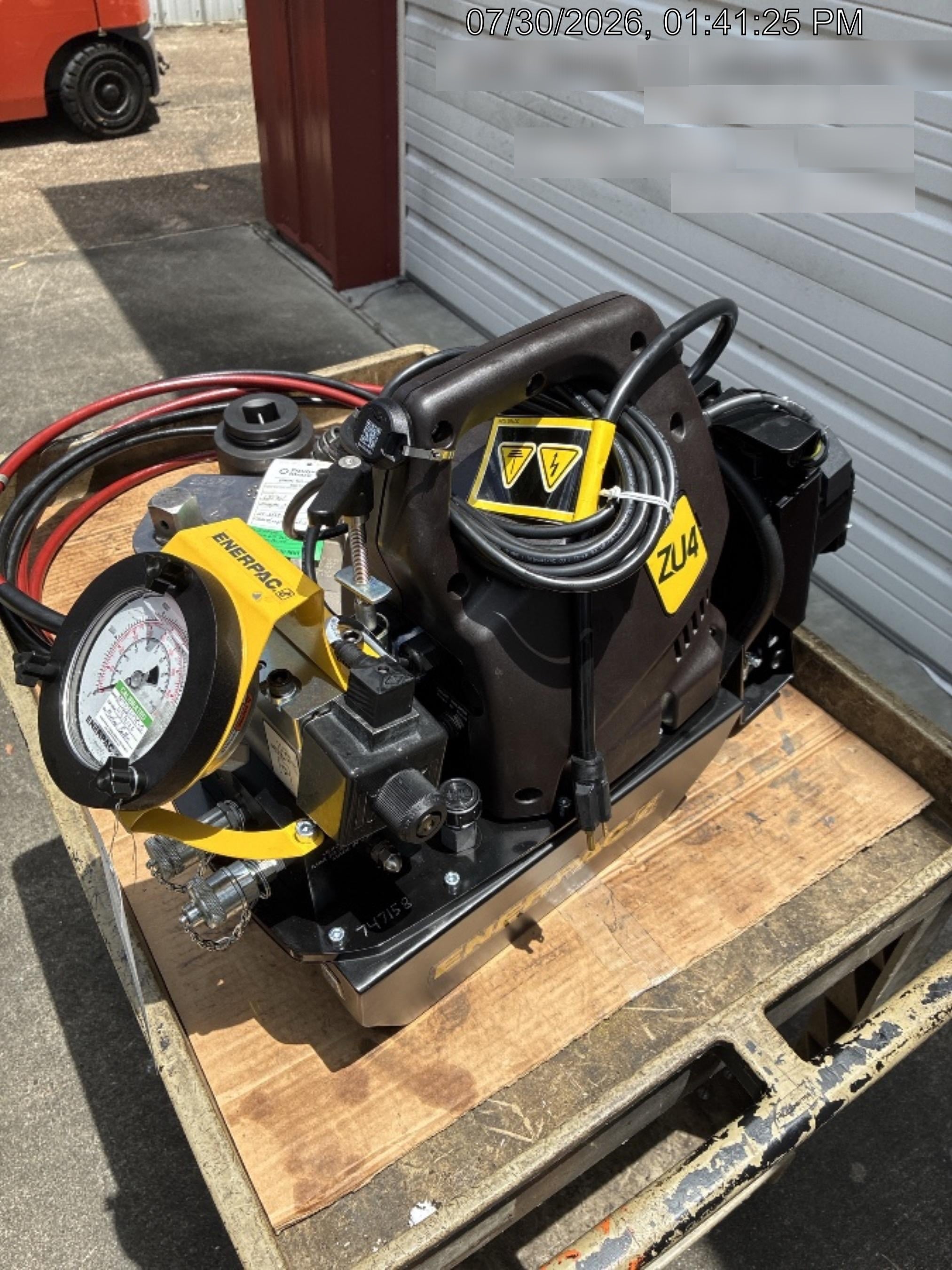 2040 ENERPAC ZU4208BB-QH