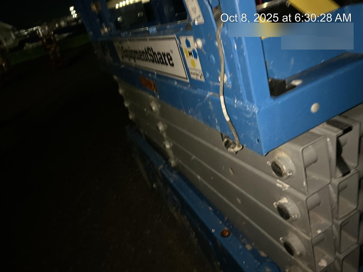 2022 GENIE GS-3232
