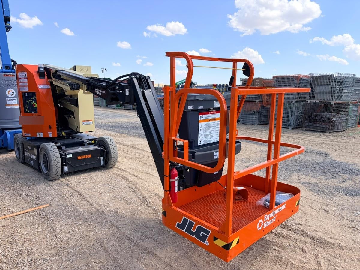 2026 JLG E300AJP