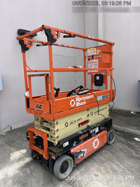 2023 JLG ES1932