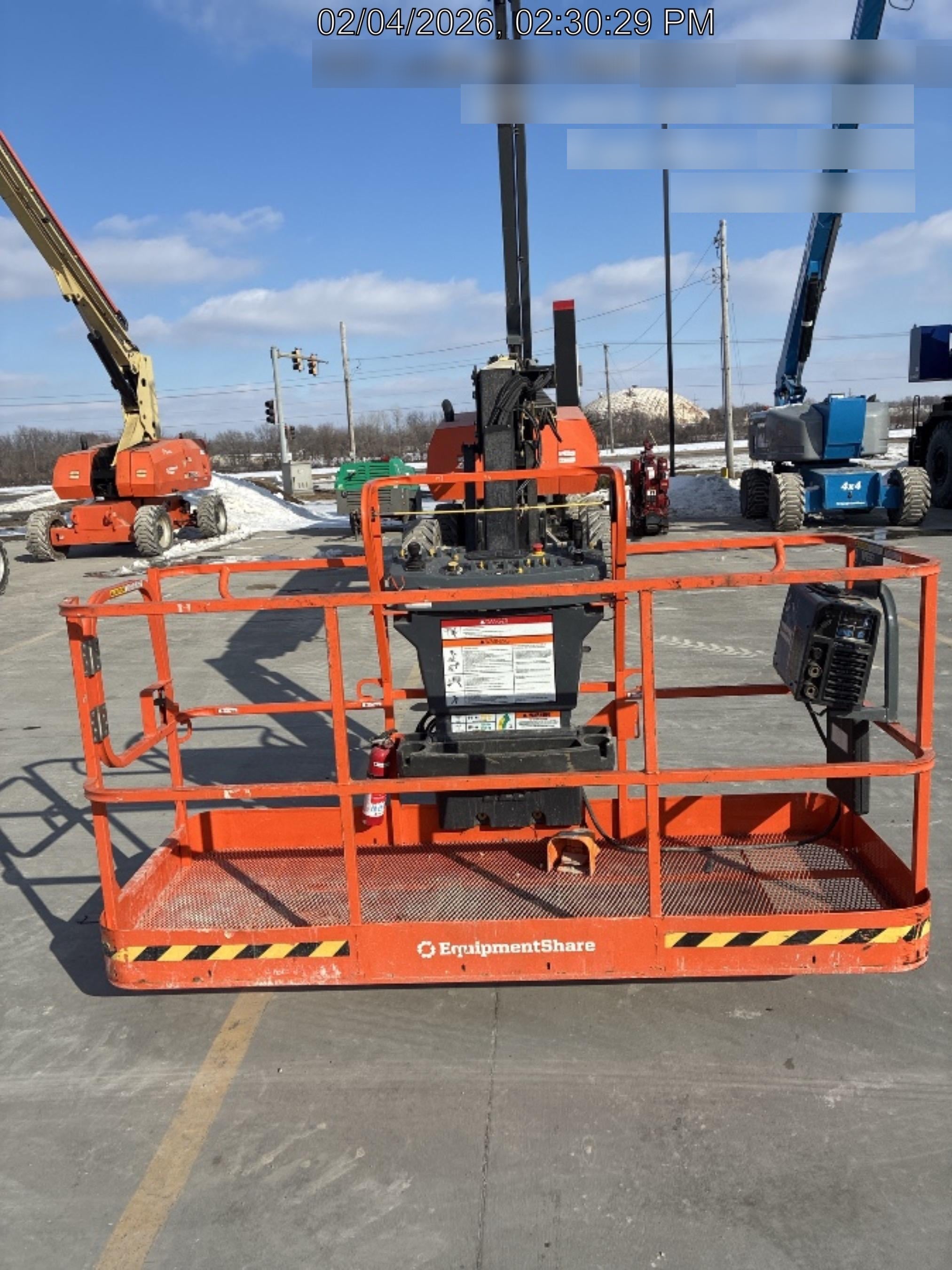 2025 JLG 860SJ