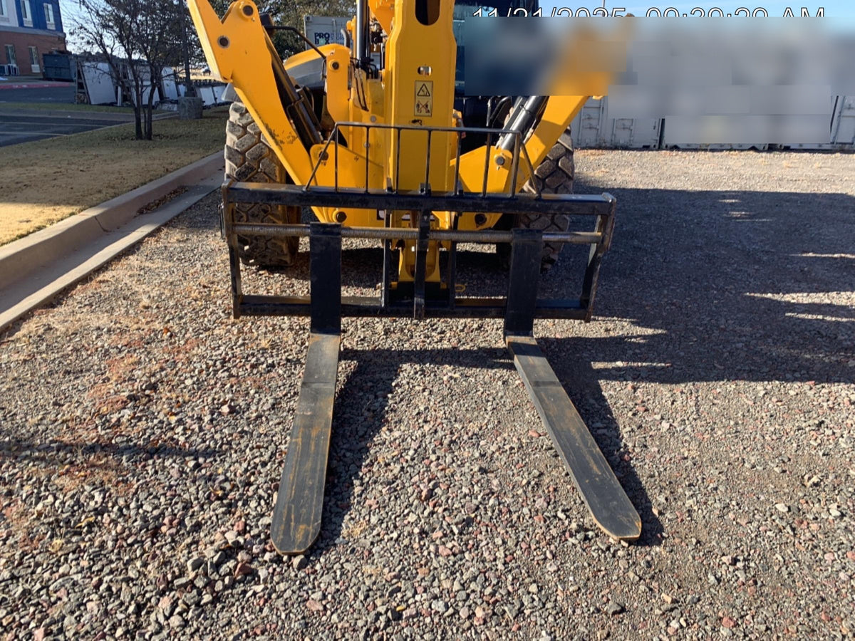 2025 JCB 512-56