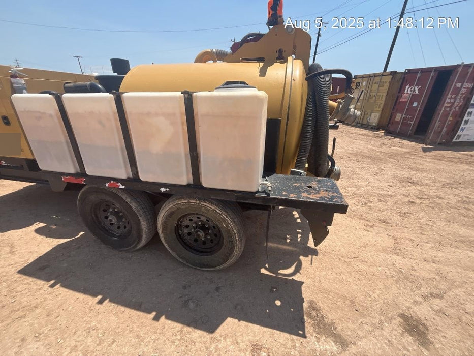 2021 VAC-TRON LP573XDT