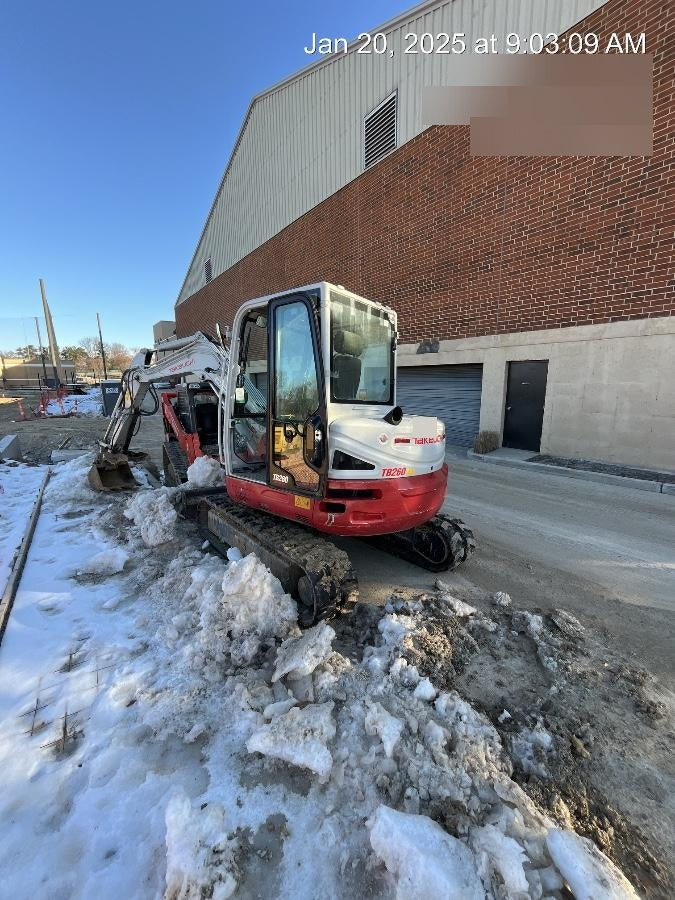 2021 TAKEUCHI TB260-CR