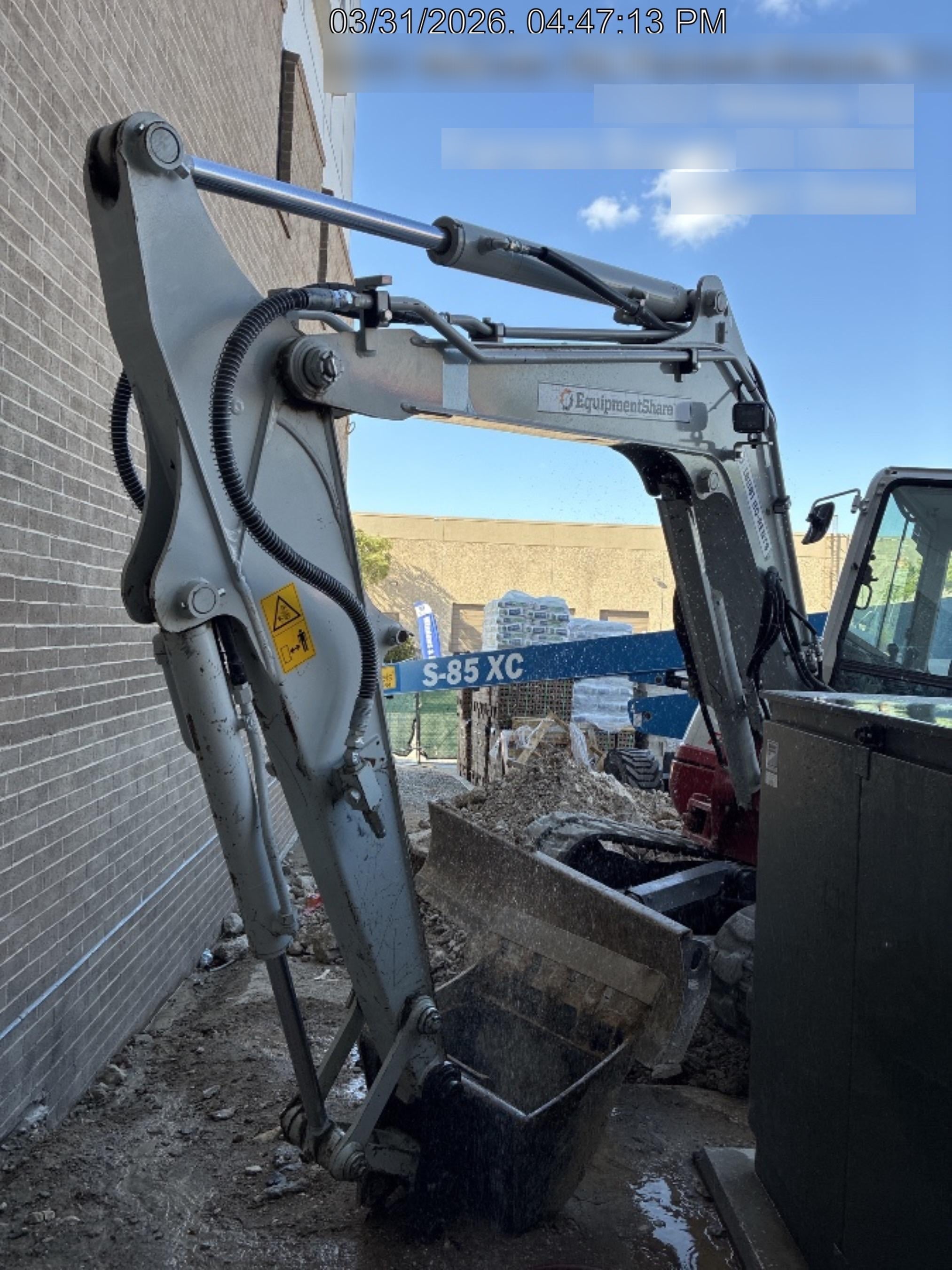 2024 TAKEUCHI TB250-2CR