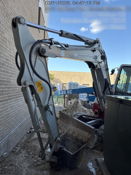 2024 TAKEUCHI TB250-2CR
