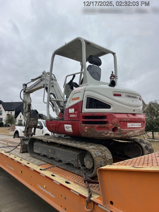 2021 TAKEUCHI TB250-2