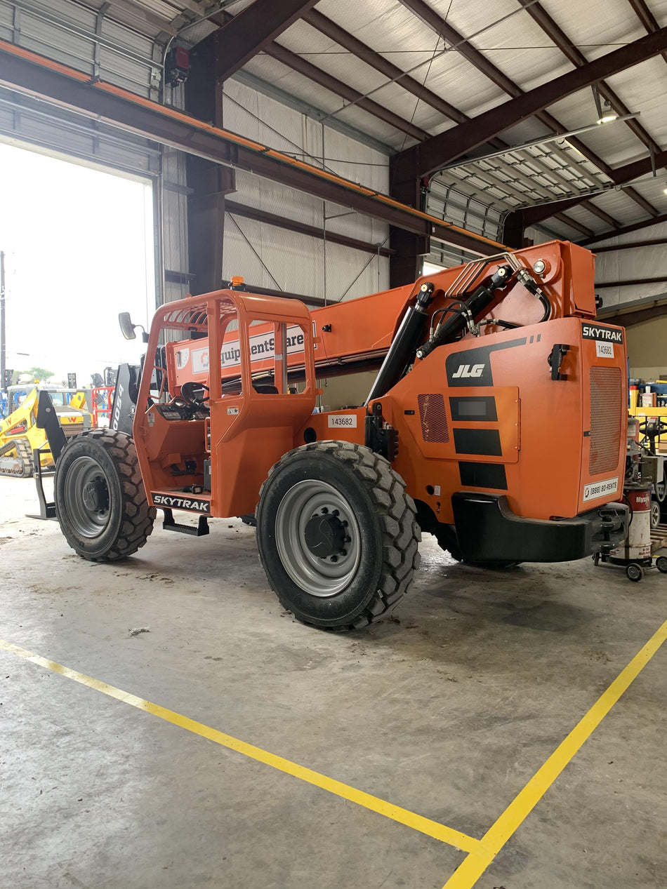 2021 SKYTRAK 10054