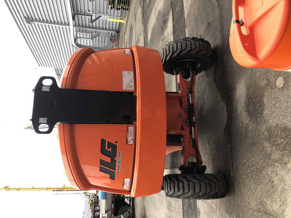 2019 JLG 400S