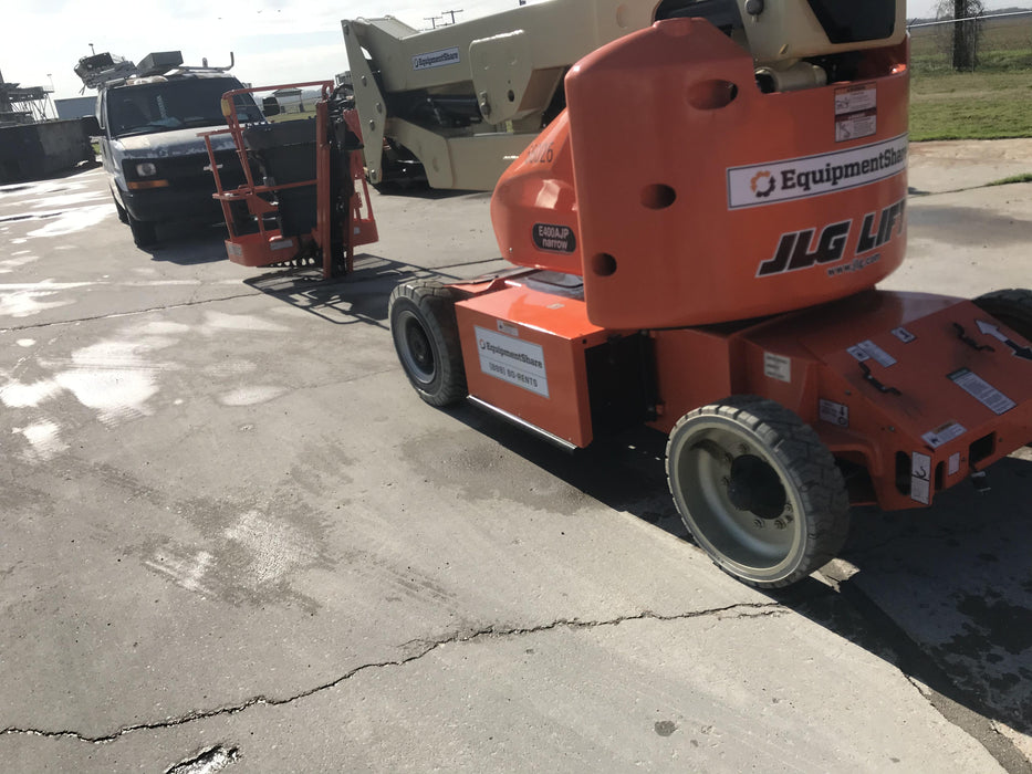 2020 JLG E400AJPN