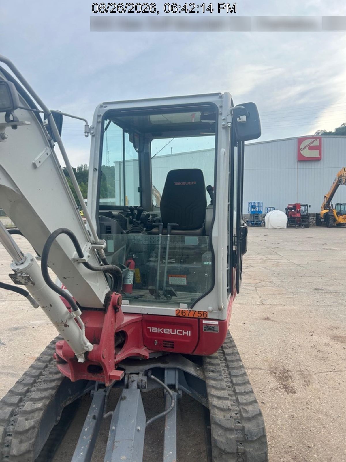 2022 TAKEUCHI TB235-2CR
