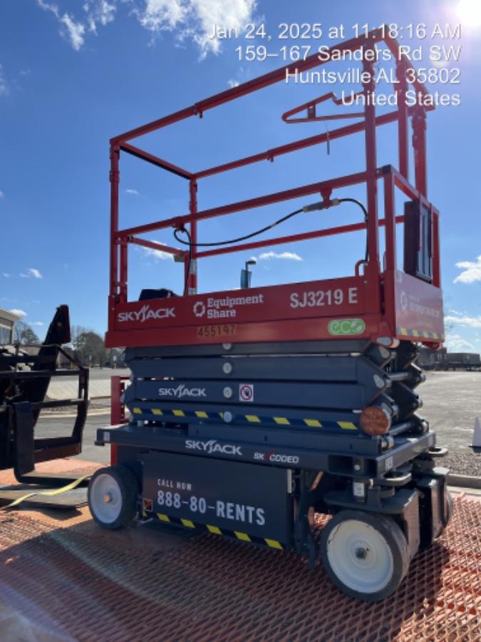 2024 Skyjack SJ3219 Electric Drive, Sld NM Tires, DBcns, RFRails, Power to Platform, T3 + Access Control