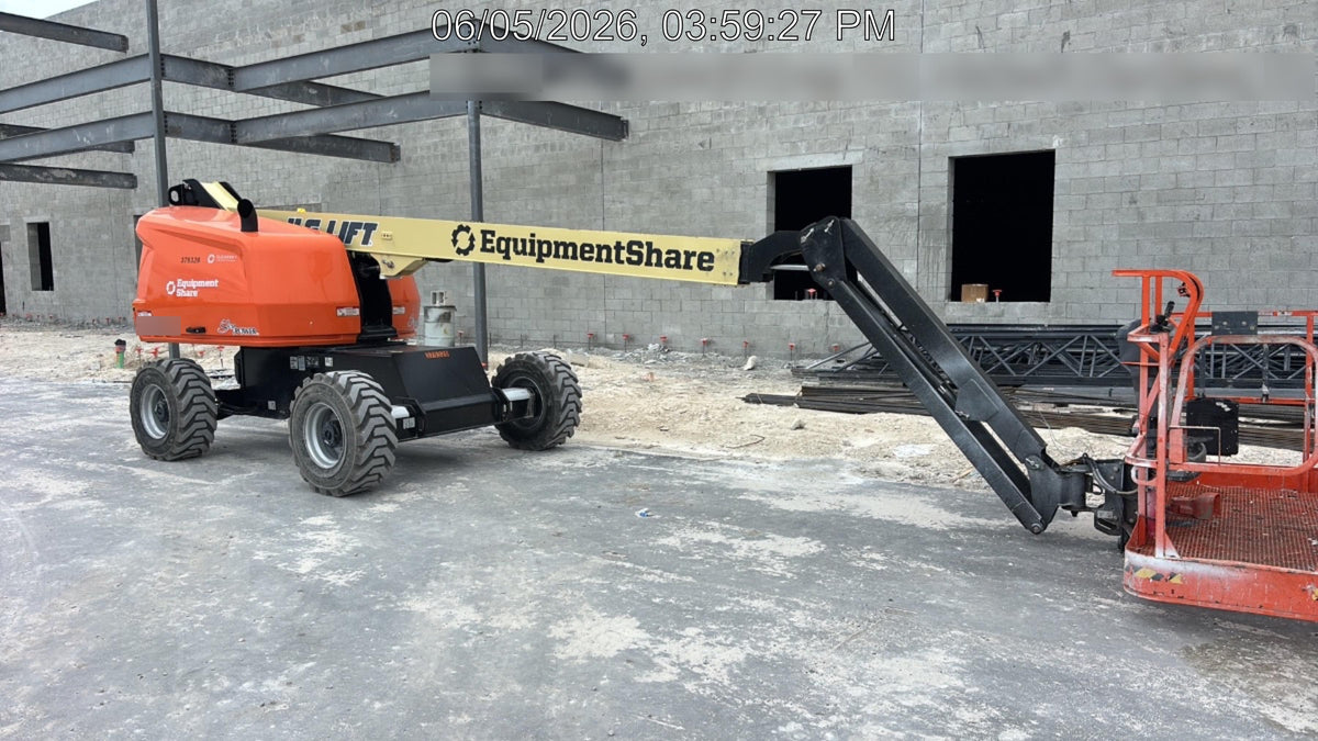 2023 JLG 460SJ