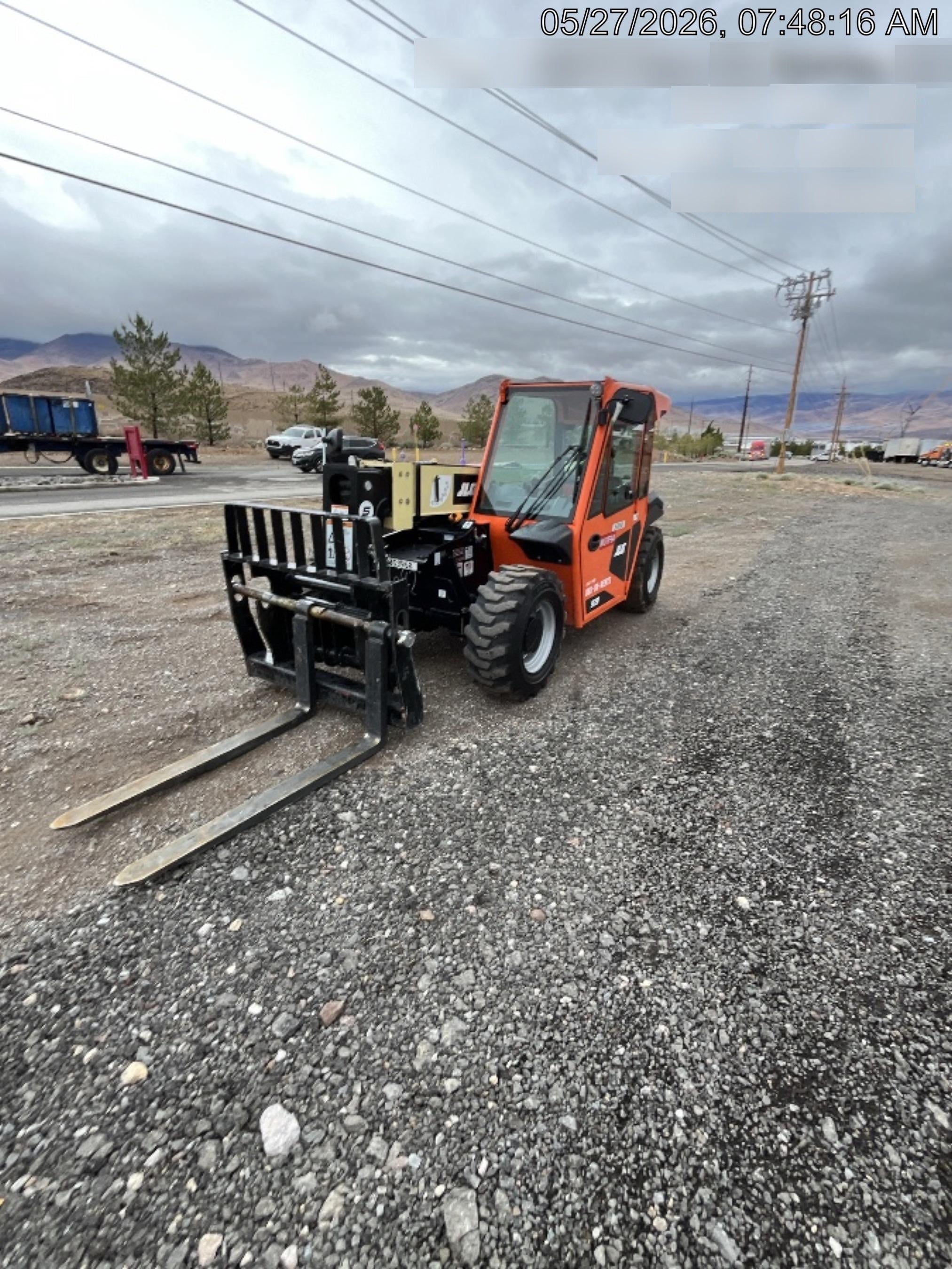 2025 JLG 519