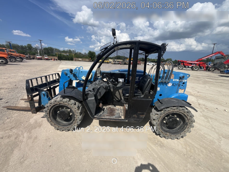 2017 GENIE GTH-5519