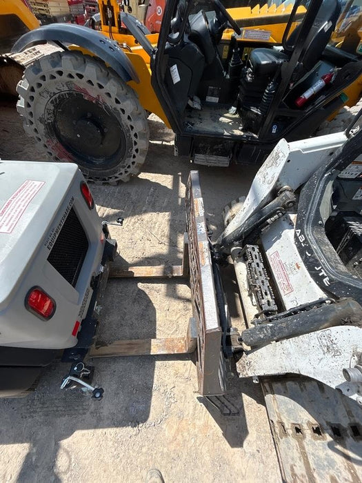 2021 PALADIN 48" Pallet Forks - Paladin