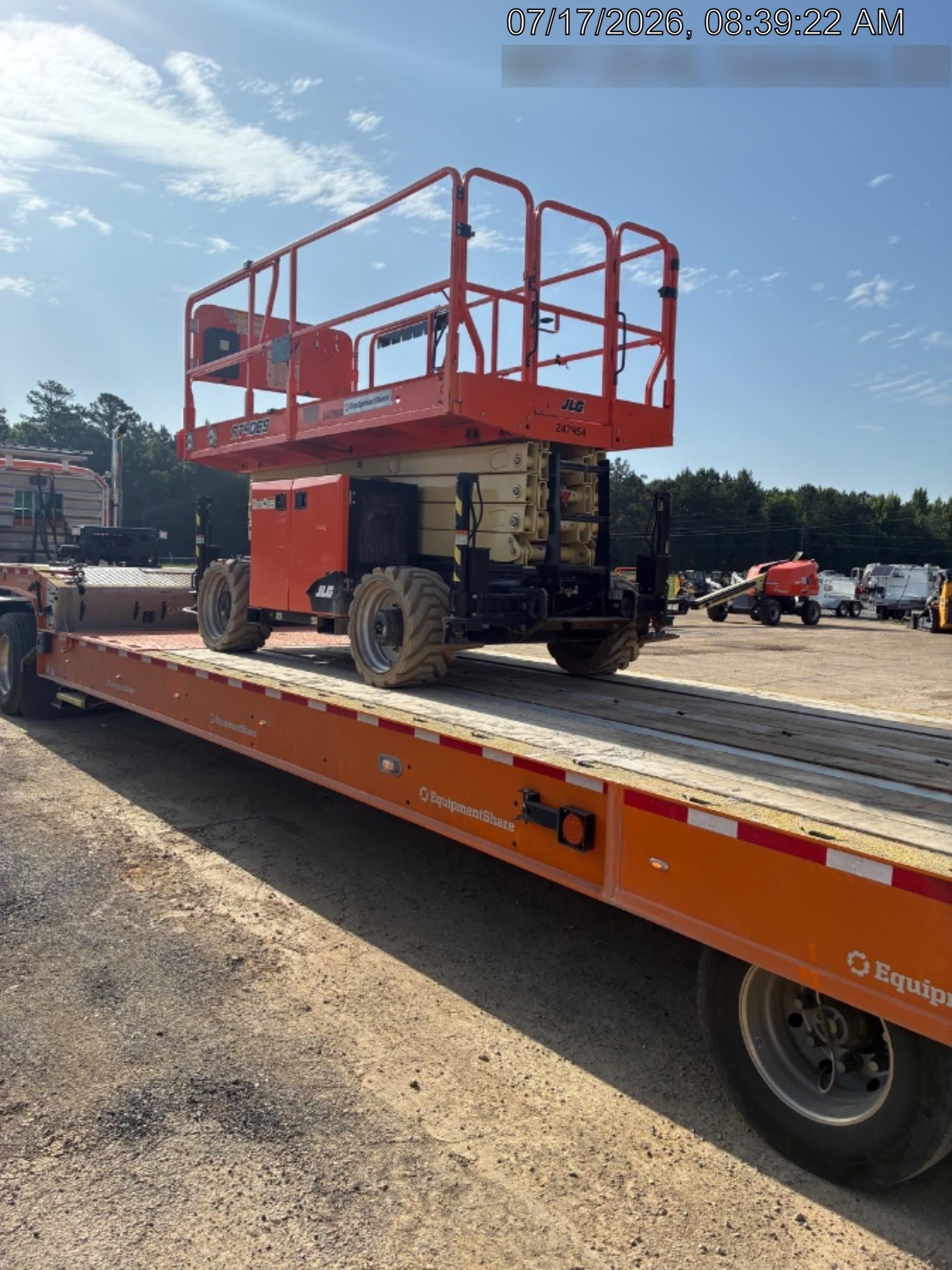 2022 JLG RT4069