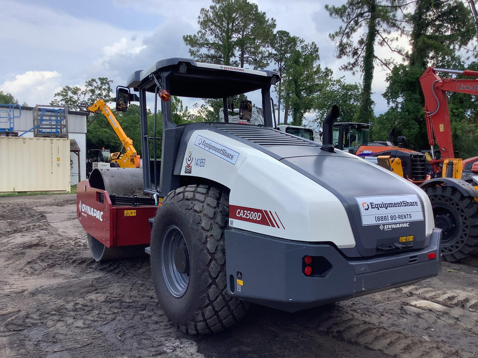 2021 DYNAPAC CA2500D