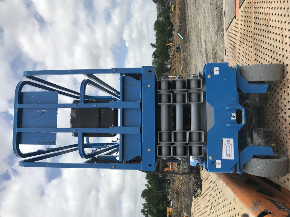 2019 Genie GS-1930 Fixed Rails with Chain Entry