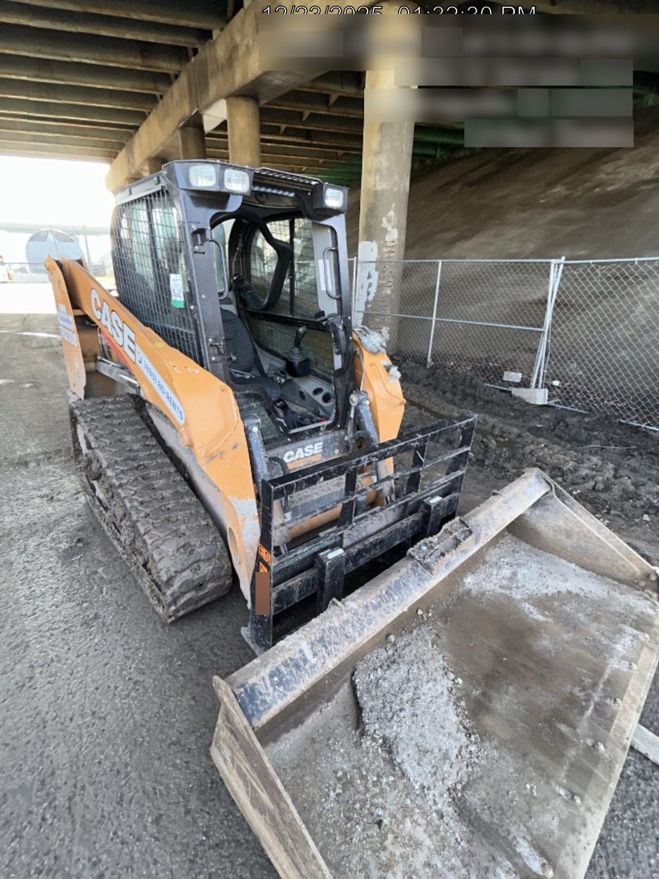 2021 CASE TR270B