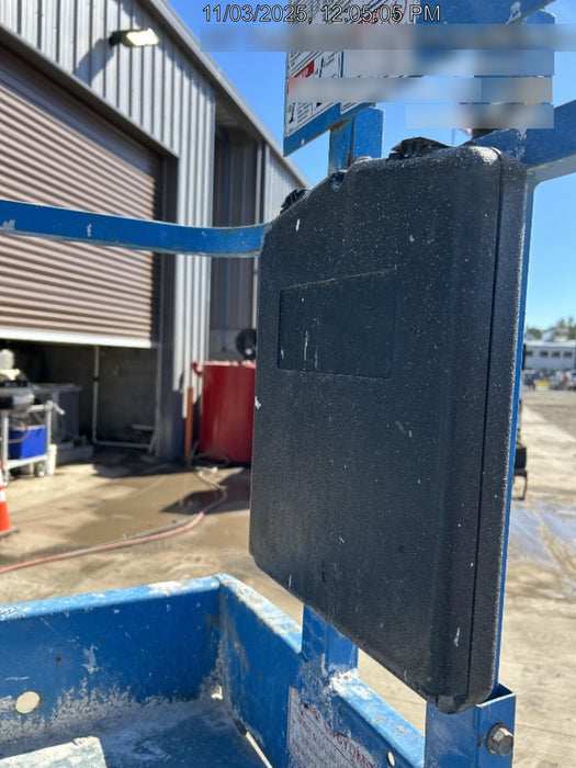 2017 Genie GS-3232 32' Narrow Scissor Lift