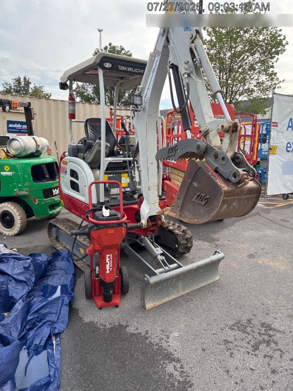 2022 TAKEUCHI TB20e