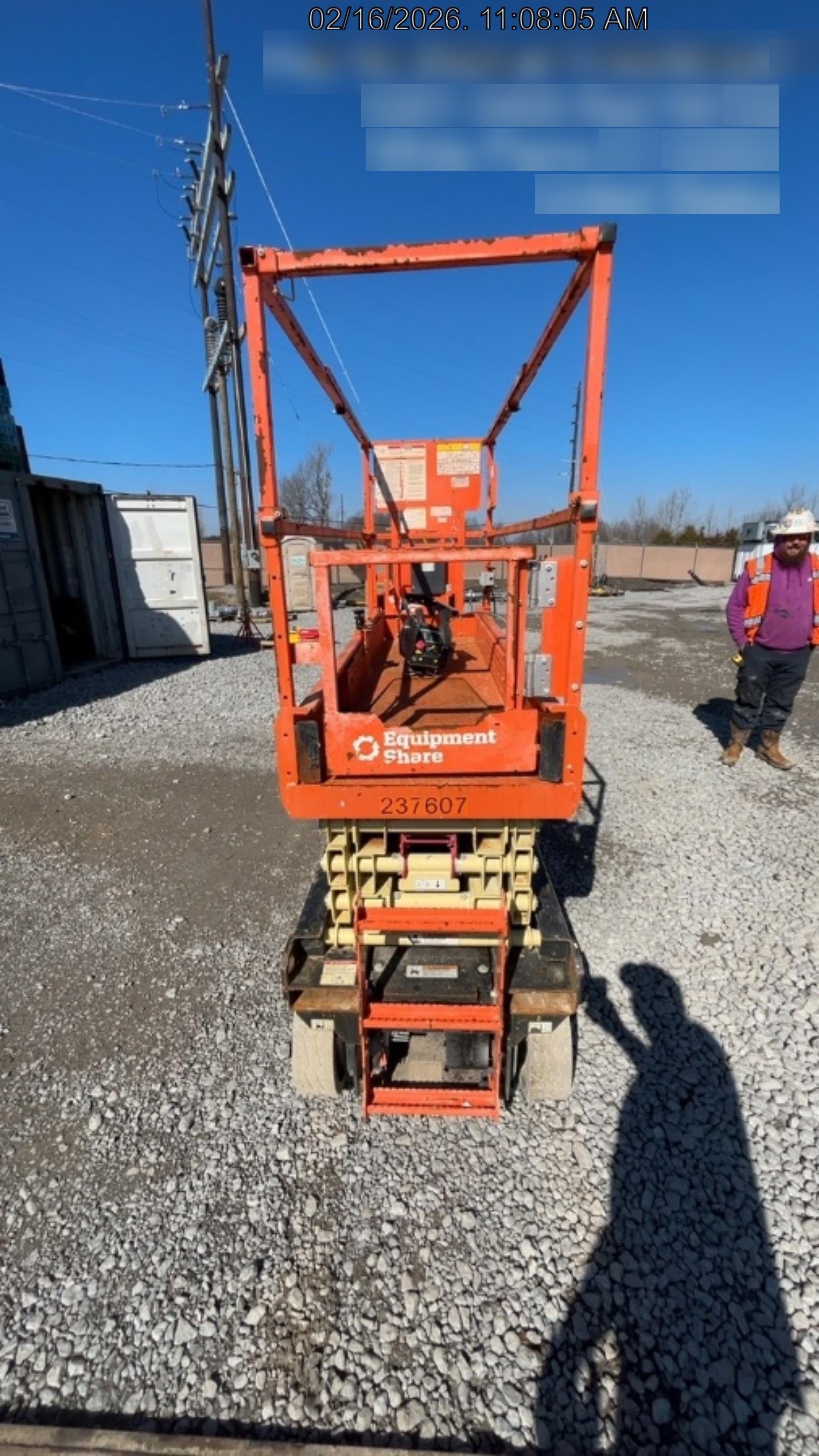 2022 JLG ES2632